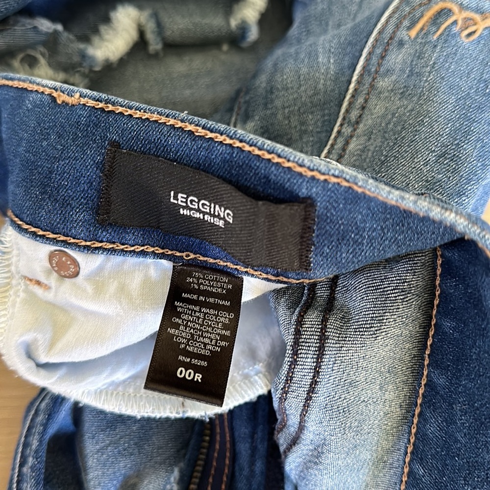 Express Ripped High Rise Jeans 00 - Picture 11 of 12